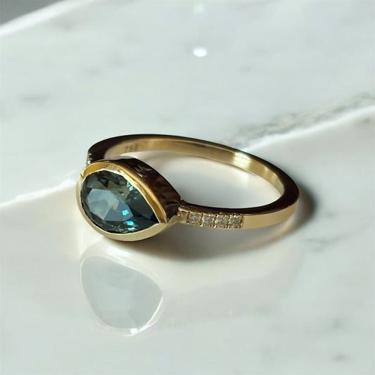 Australian Parti Sapphire with diamonds