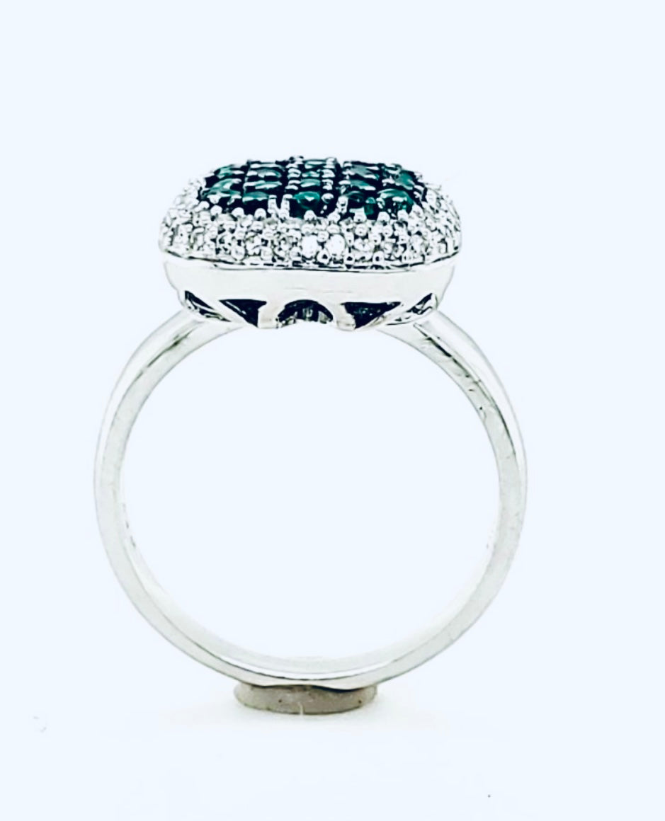 White Gold Emerald Ring